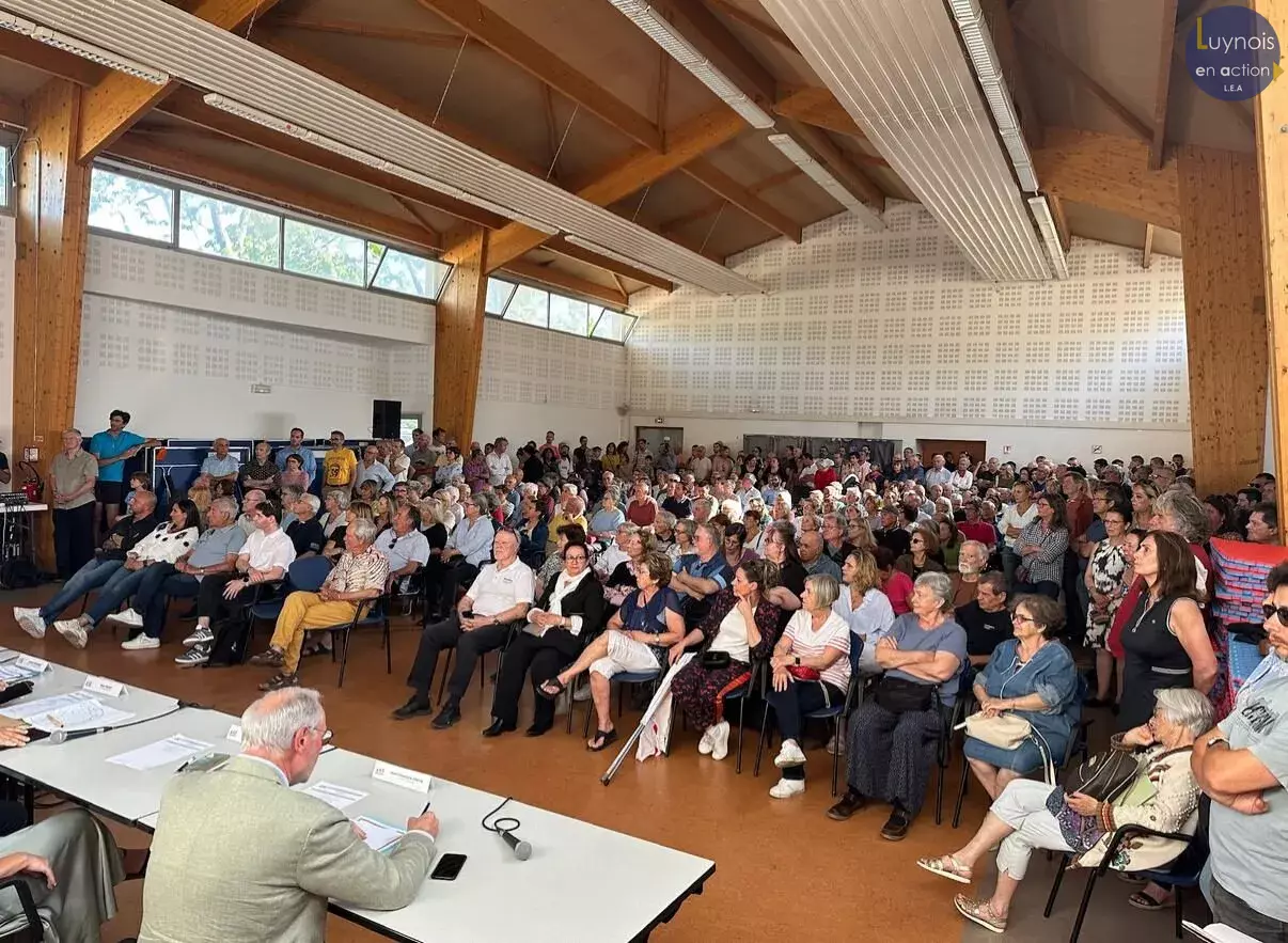 Participation à une réunion publique