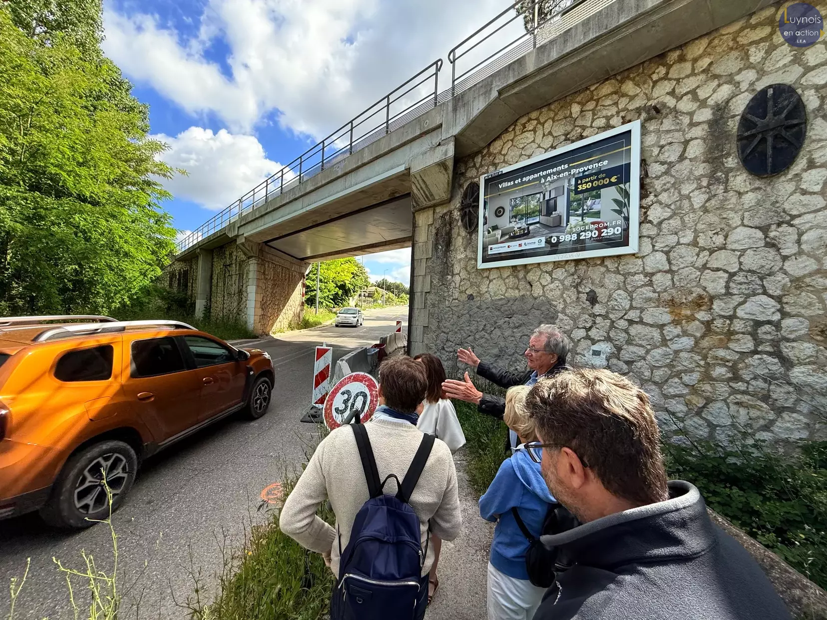 Échange avec des élus au sujet des dossiers du village